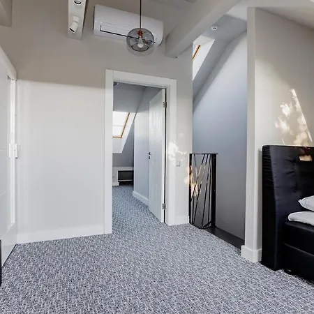 Amber Diamond - 3 Level Townhouse Appartement
